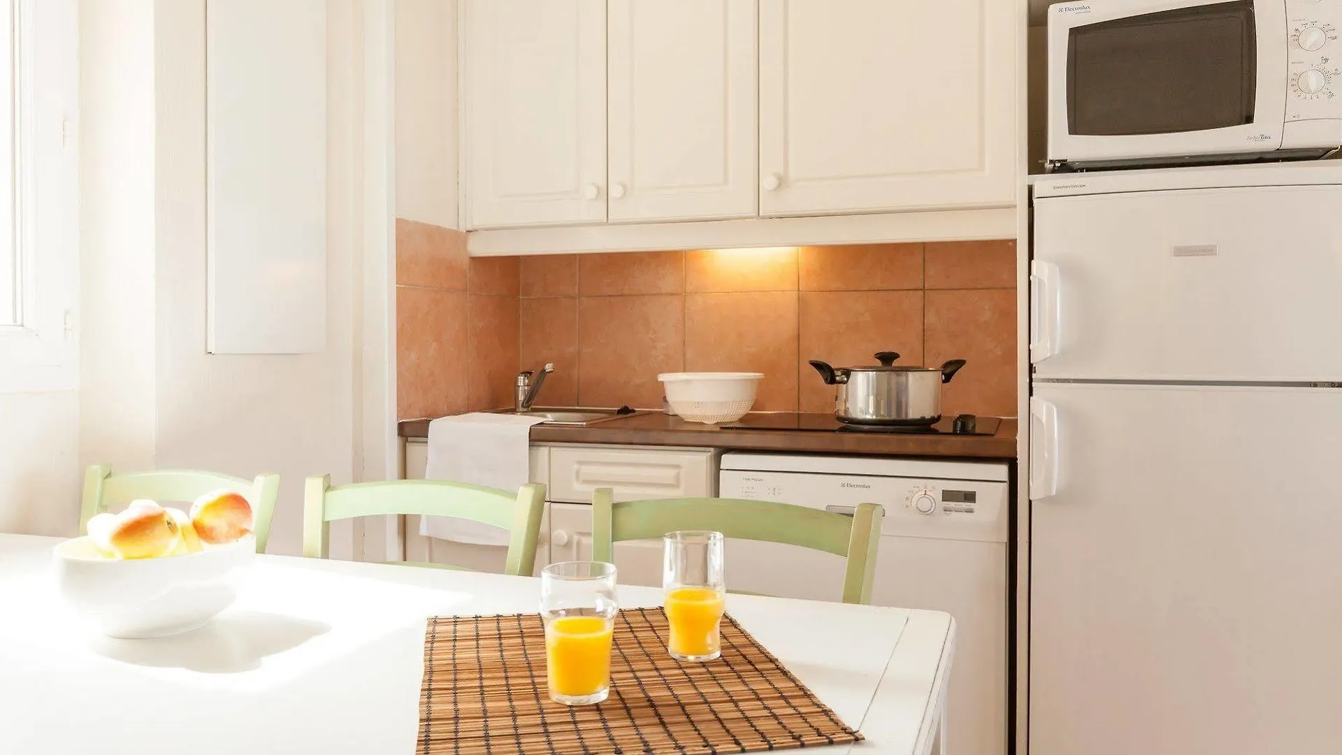 Les Rivages - Appartement Vue Mer Imprenable-Piscine Six-Fours-les-Plages 0*,  France