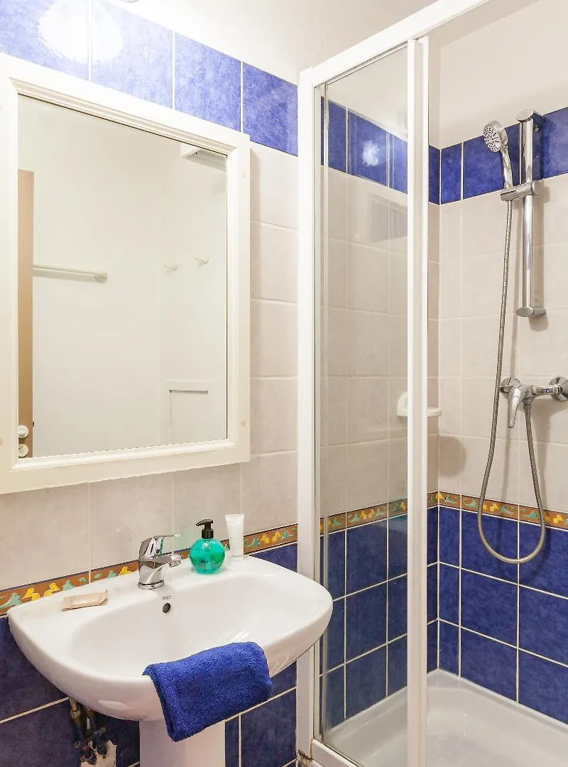 Les Rivages - Appartement Vue Mer Imprenable-Piscine Six-Fours-les-Plages 0*,  France